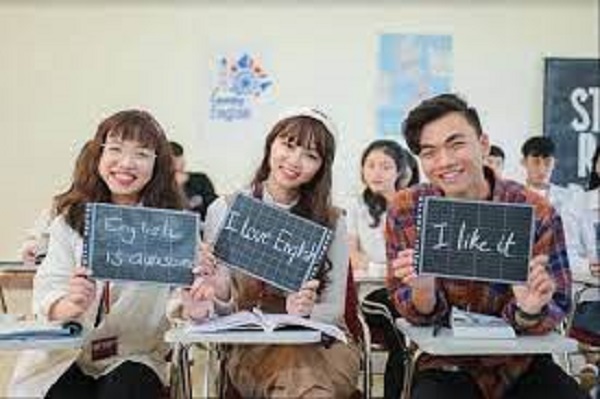 [Góc giải đáp] Ngành Ngôn ngữ Anh học mấy năm?