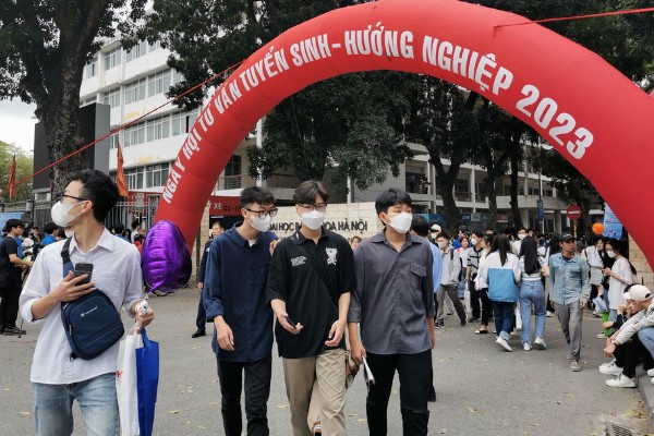 Ngày hội Tư vấn tuyển sinh – Hướng nghiệp thu hút học sinh, phụ huynh quan tâm