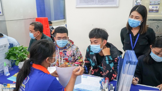 Sau Thi Tốt Nghiệp, Thí Sinh Đăng Ký Xét Tuyển Học Bạ Tăng Kỷ Lục
