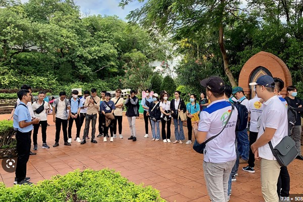 đánh giá chất lượng hướng dẫn viên du lịch