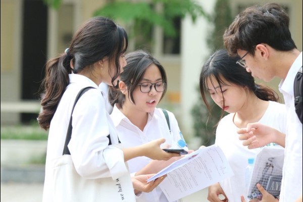 học phí các trường đại học cao đẳng năm 2024