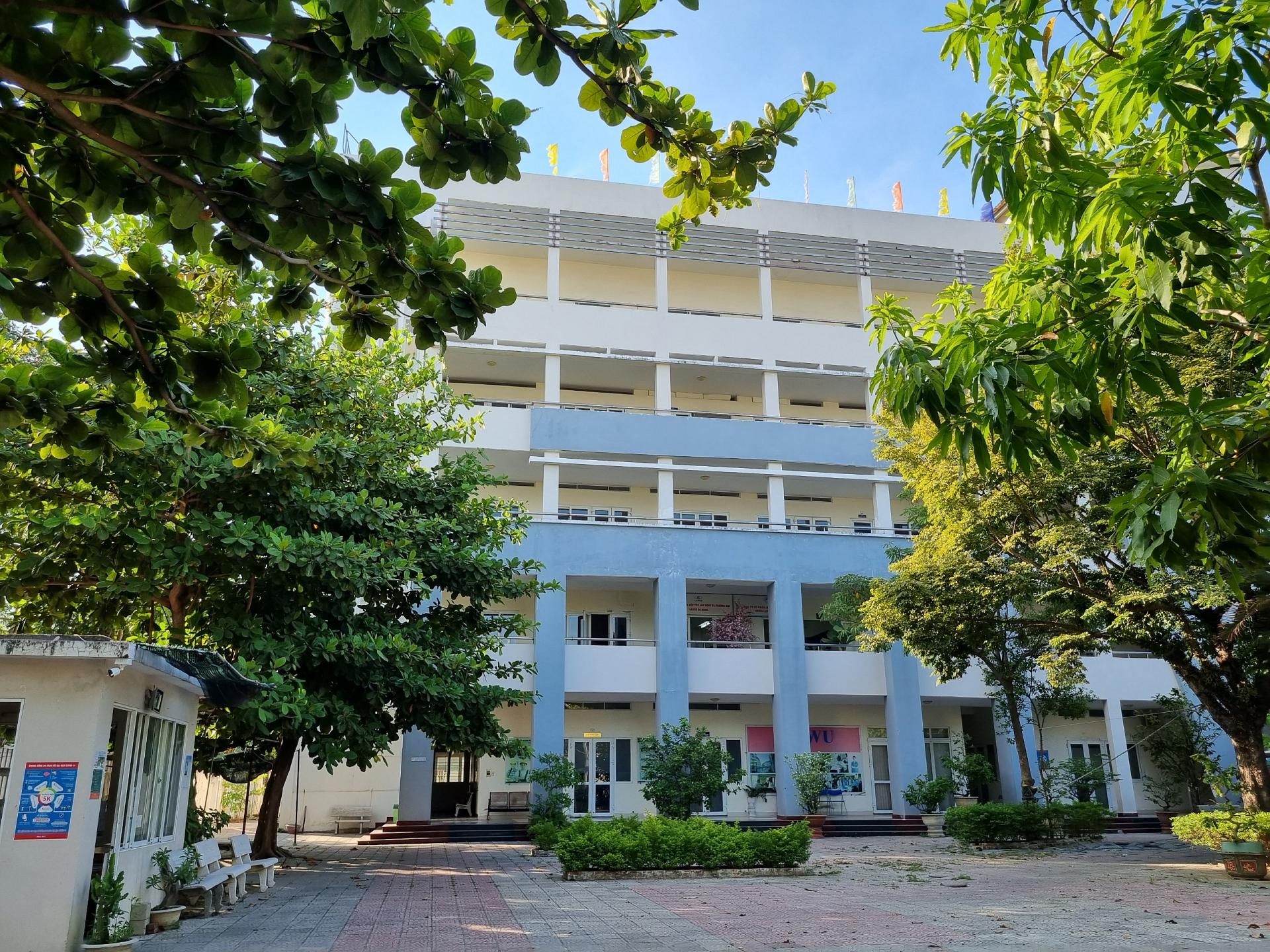 cao-dang-ngon-ngu-trung