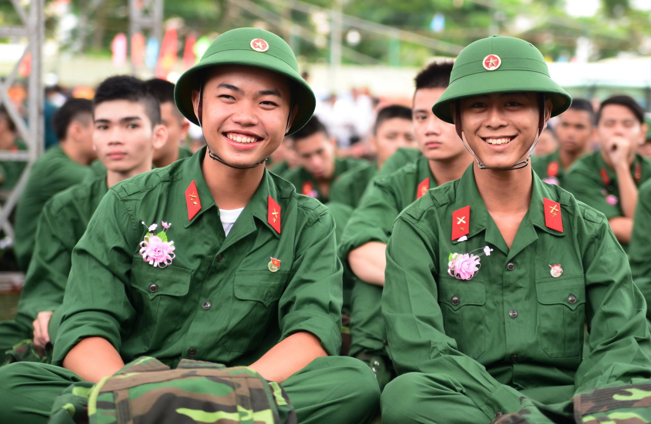 tạm hoãn nghĩa vụ quân sự