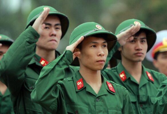 tạm hoãn nghĩa vụ quân sự